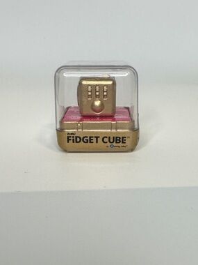 💛 Rare! Mini Brands Toys Gold Fidget - miniature toy